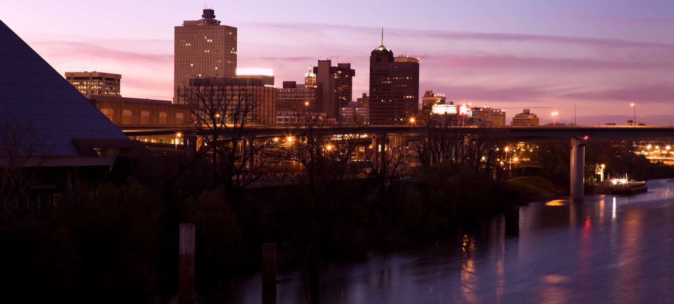 The city skyline of Memphis Tennessee.